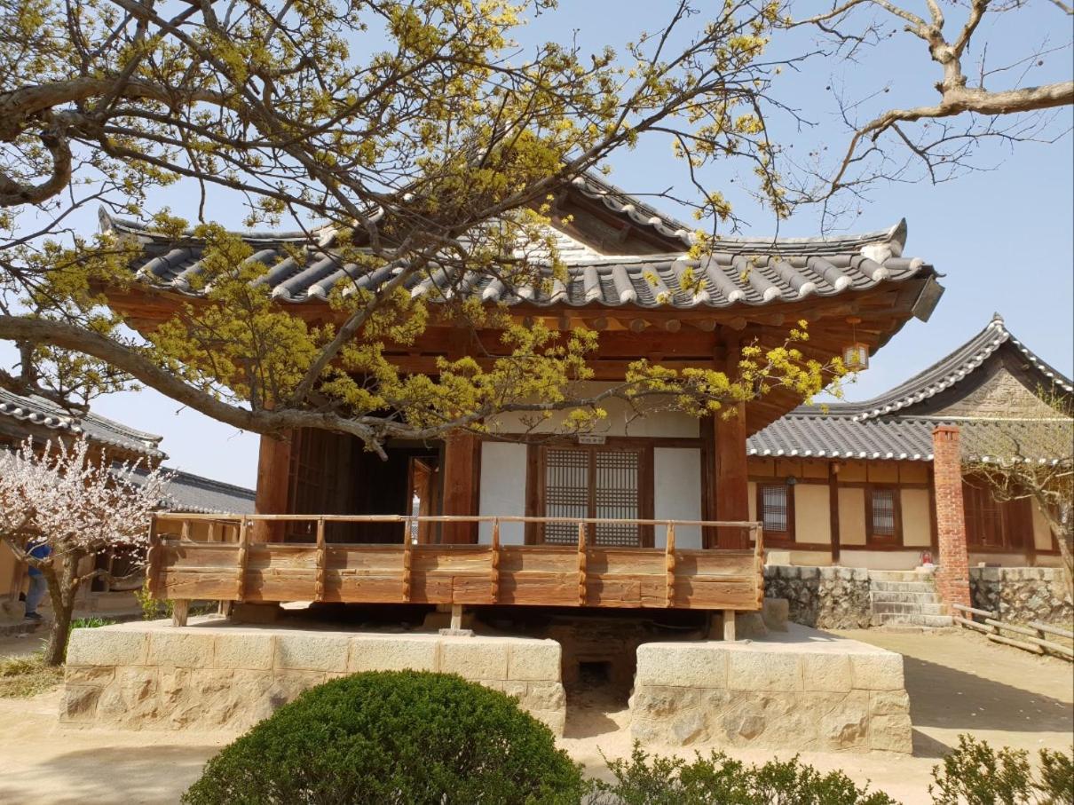 Hahoe Chunghyodang *